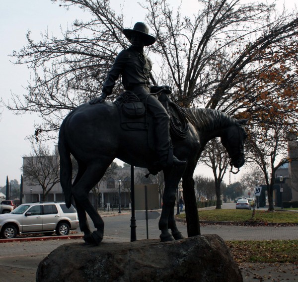  PHOTO BY ADAM BLAUERT 