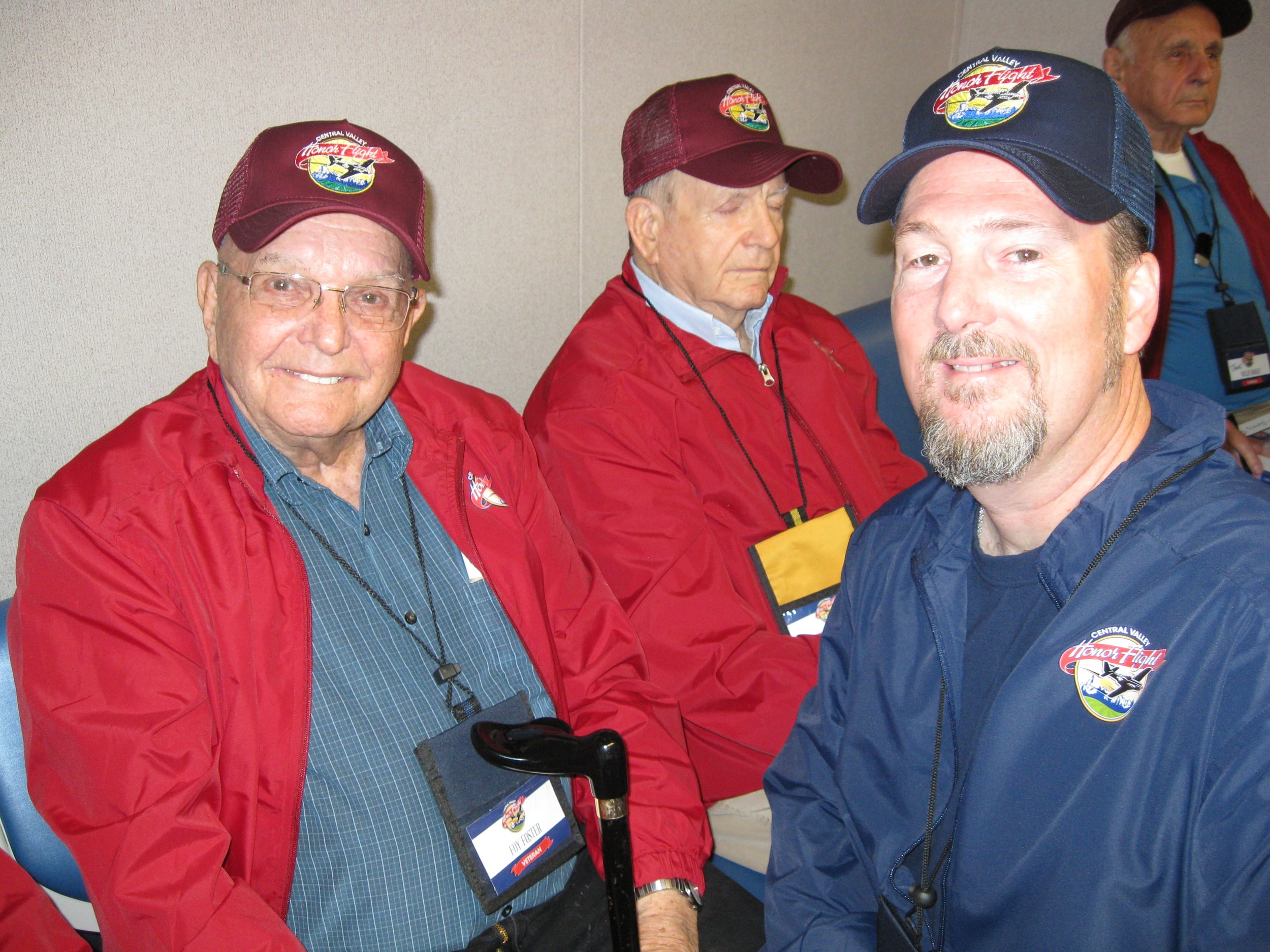  Foy Foster and his Honor Flight Guardian Jerry Jackson.  Photo by Vaune Newvine) 
