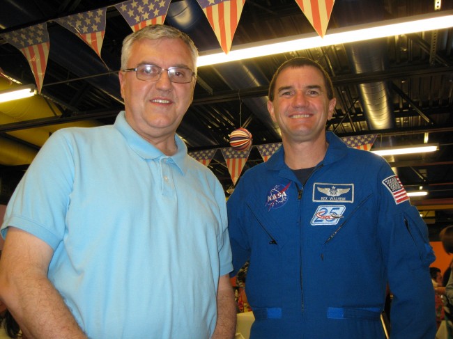 Challenger Learning Center of the San Joaquin Valley hosts Shuttle Astronaut