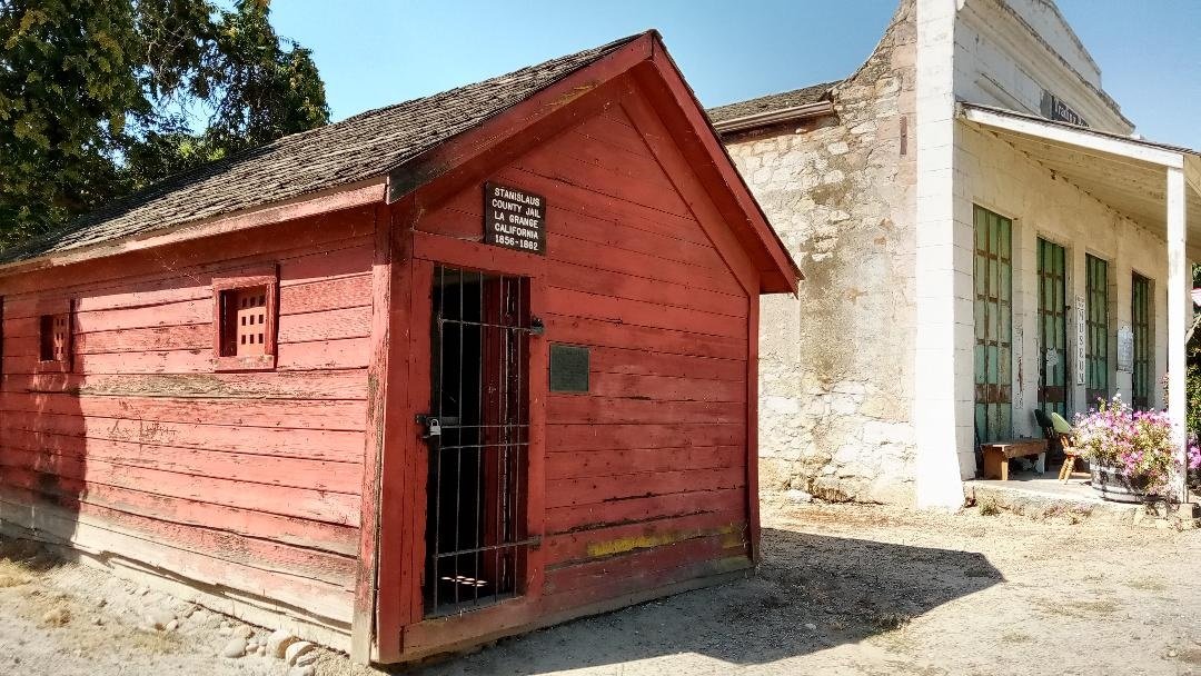  The old Stanislaus County Jail in LaGrand. Photo: Steve Newvine 
