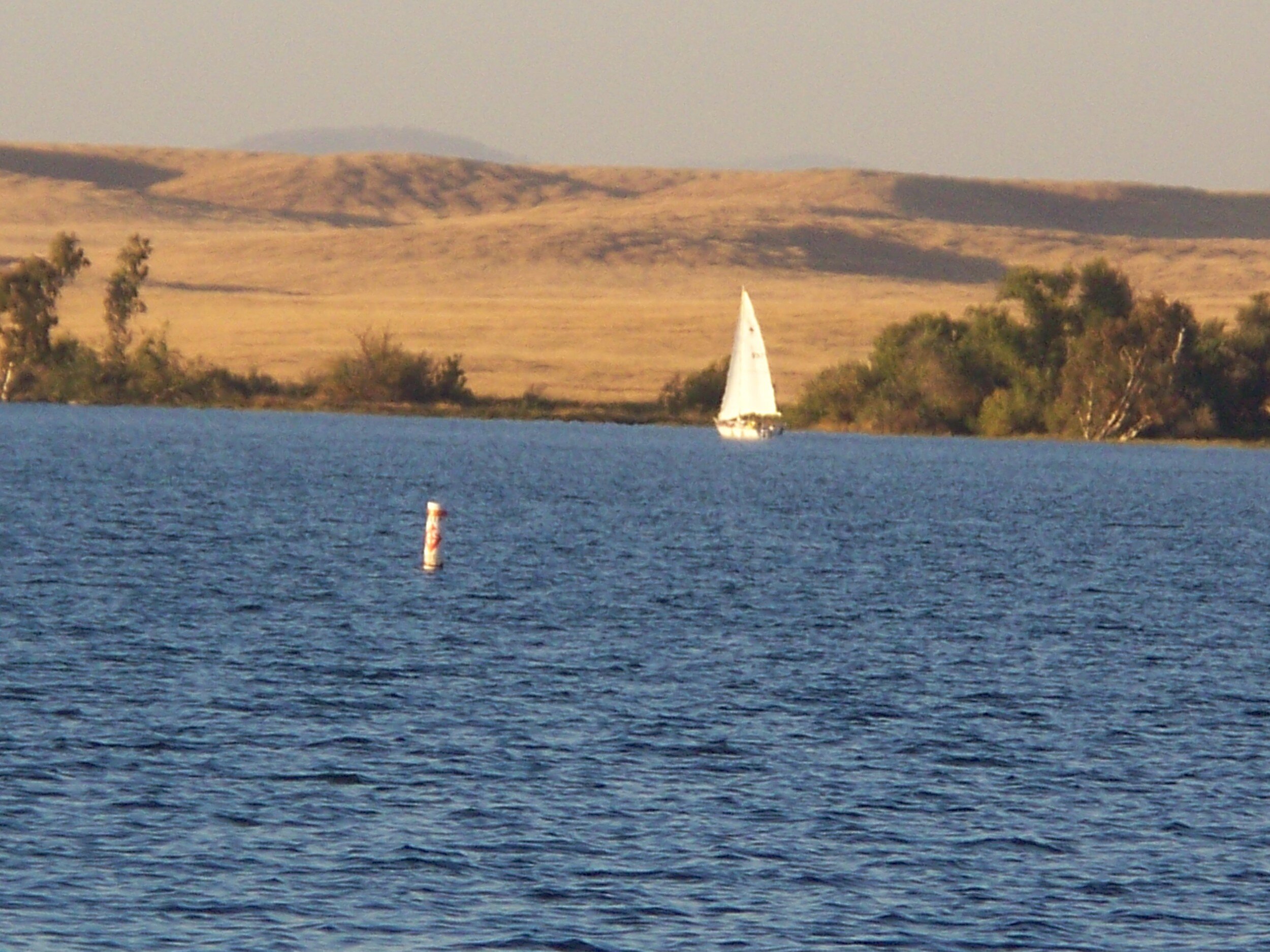  Lake yosemite - photo by adam Blauert 